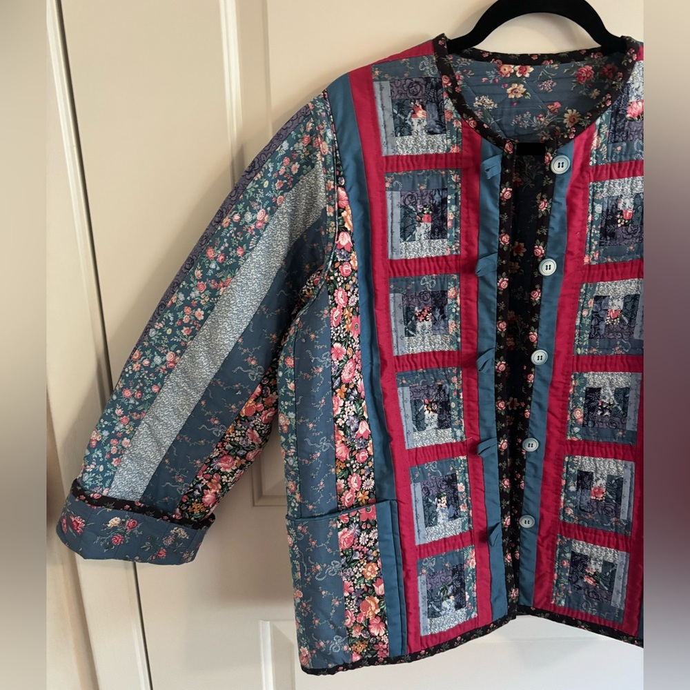Vintage Handmade Quilted Quilt Patchwork Jacket - Multicolor, Floral Rare - Picture 2 of 6